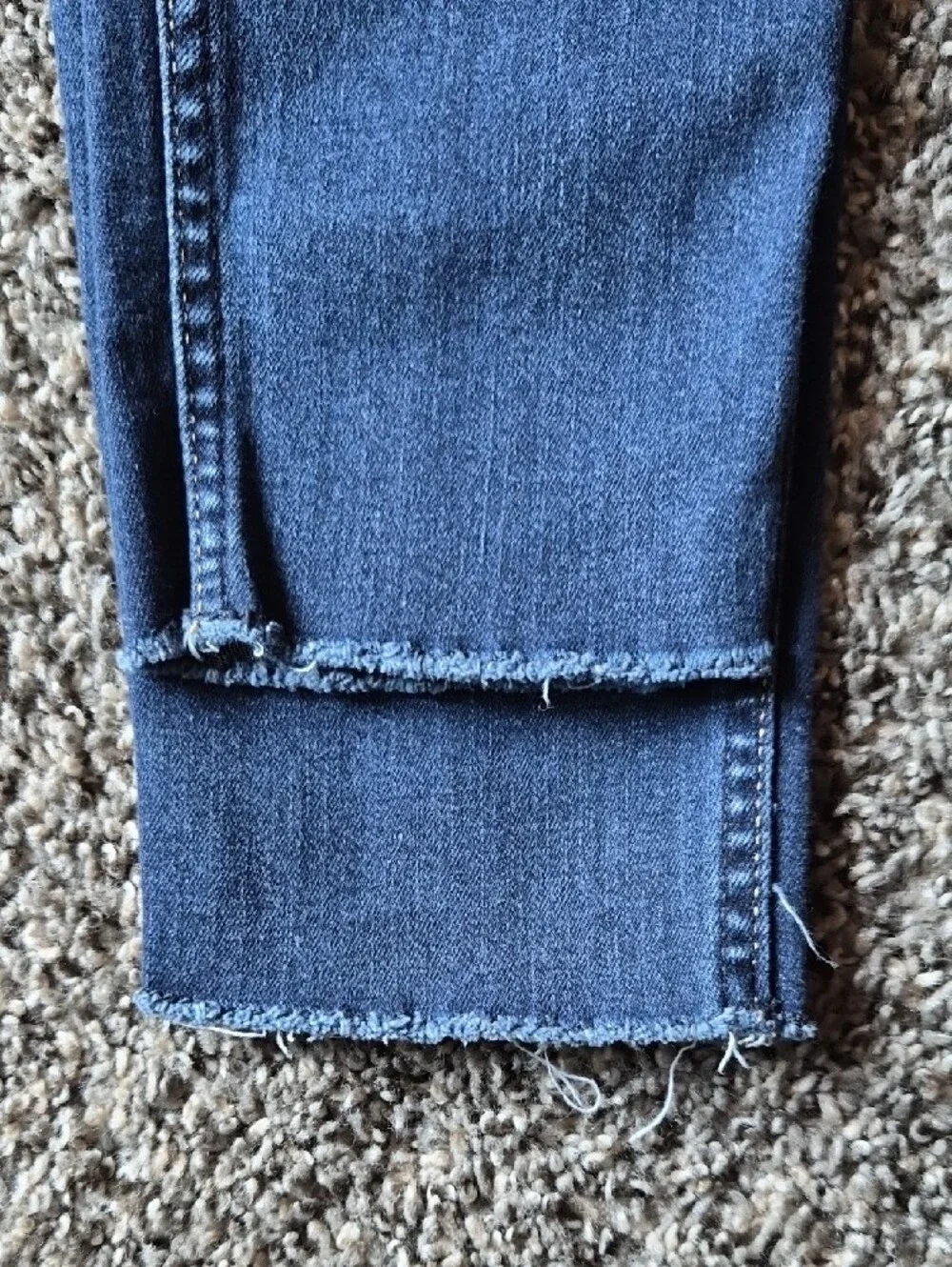 Hollister Low Rise Super Skinny Distressed Jeans Size 11R 30x30